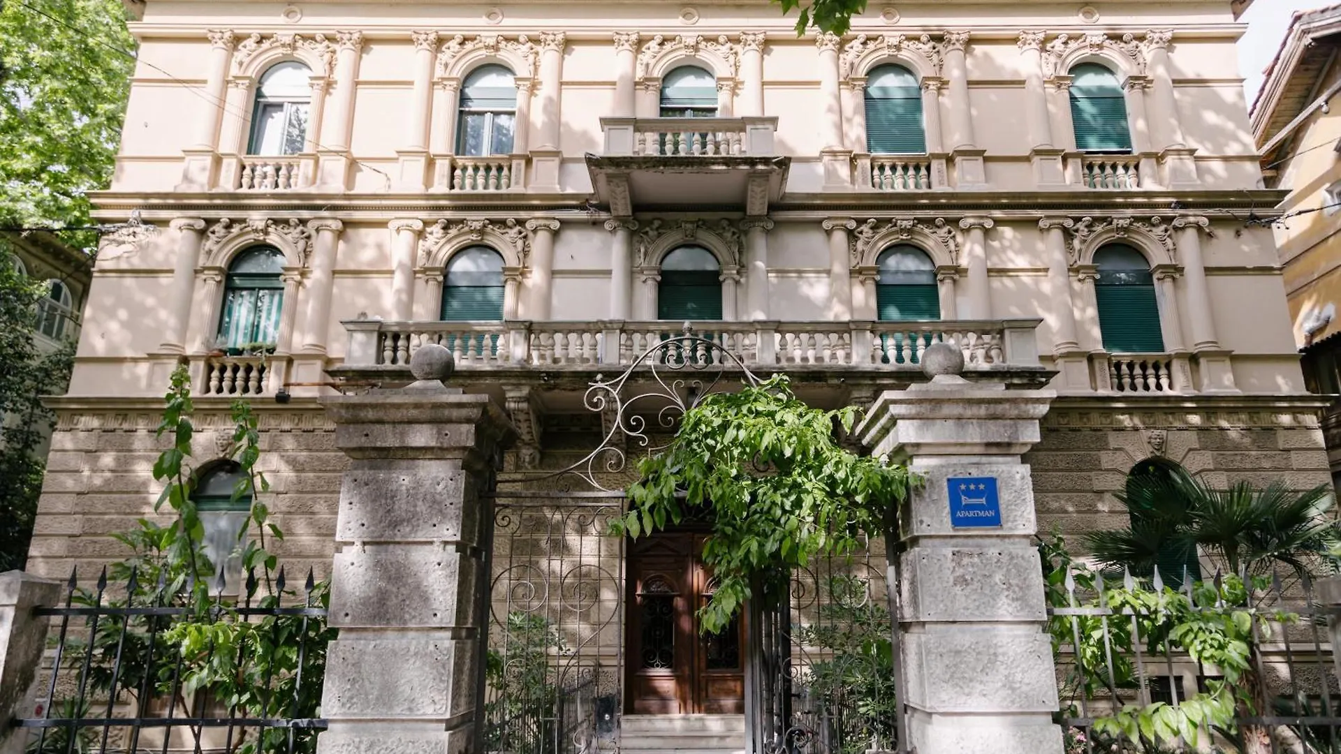 Peacock Apartments 스플리트